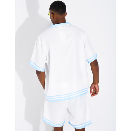 Ensemble short et chemise à bordures contrastantes