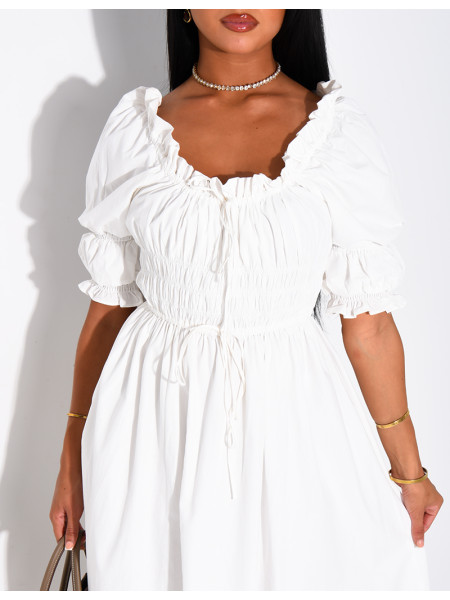 Long dress with short sleeves and a gathered bodice