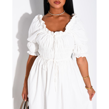 Long dress with short sleeves and a gathered bodice