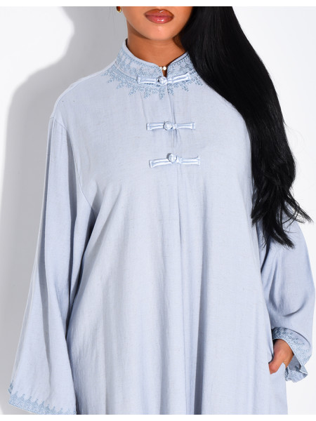 Linen-effect abaya with Asian-style buttons at the collar