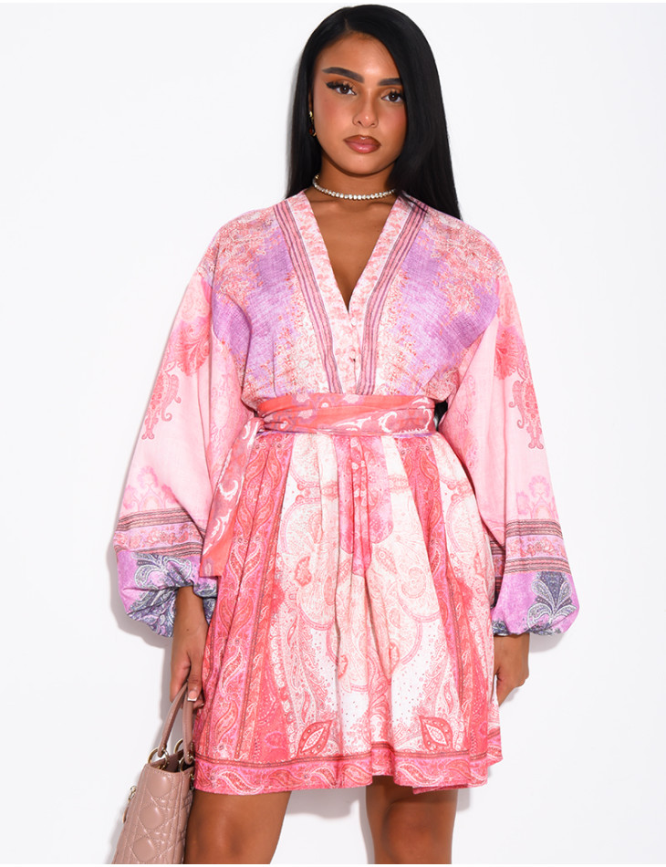 Robe courte imprimée avec ceinture assortie