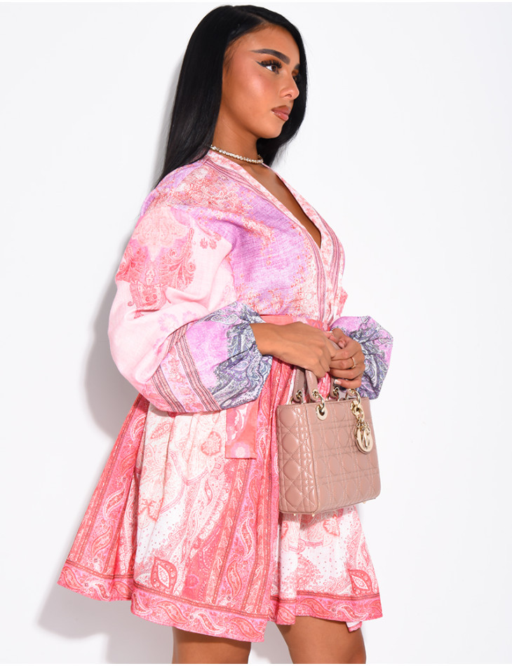 Robe courte imprimée avec ceinture assortie