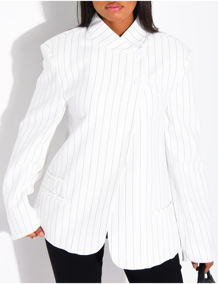 Hochwertiger Zweireiher-Blazer mit Streifenmuster