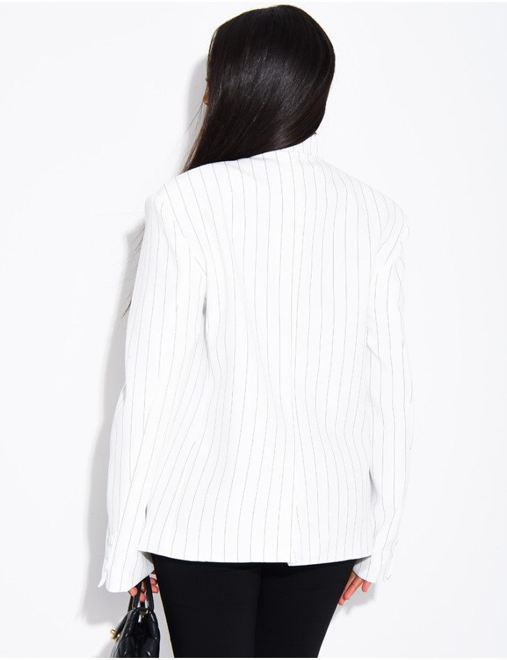 Hochwertiger Zweireiher-Blazer mit Streifenmuster