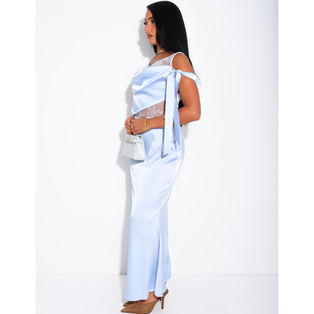 Robe longue en satin à doublure en dentelle