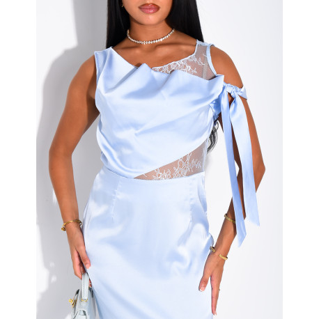 Robe longue en satin à doublure en dentelle