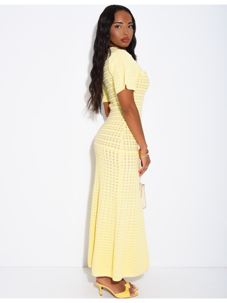 Robe longue texturée et évasée à boutons