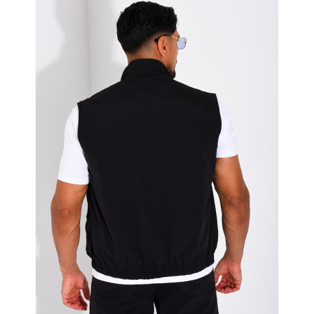 Reversible sleeveless jacket