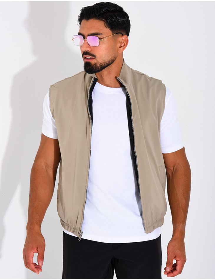 Reversible sleeveless jacket