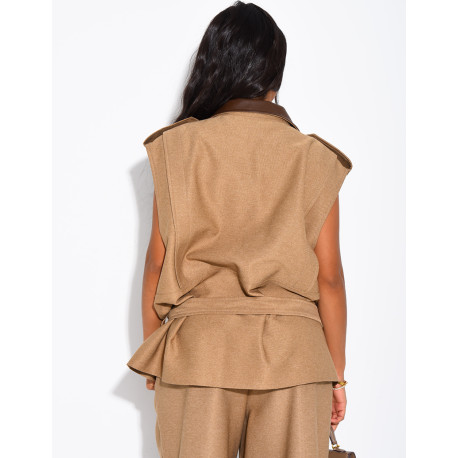 Veste cargo sans manche en tissu texturé
