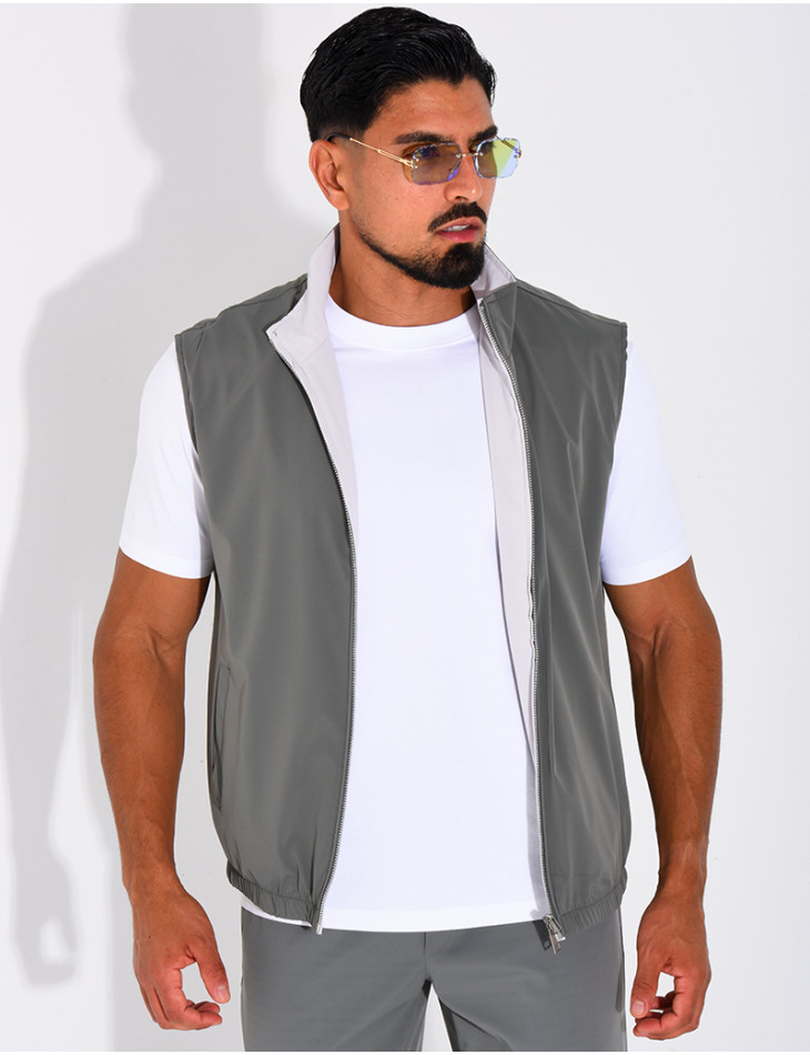 Reversible sleeveless jacket