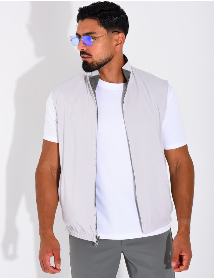 Reversible sleeveless jacket