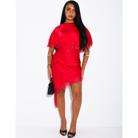 Langes, durchbrochenes Satin-Kleid mit Spitzenbesatz