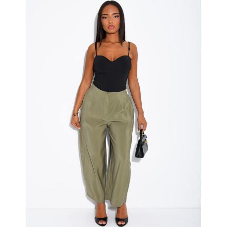 Fließende 7/8-Bermudashorts mit hoher Taille