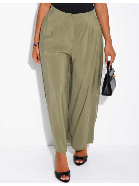 Fließende 7/8-Bermudashorts mit hoher Taille