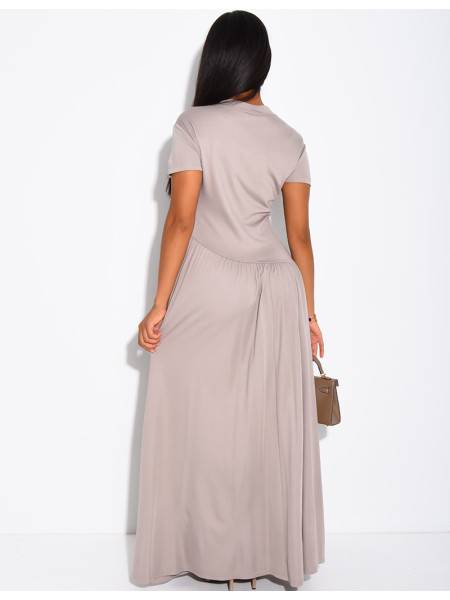 Robe fluide manches courtes froncée à la taille