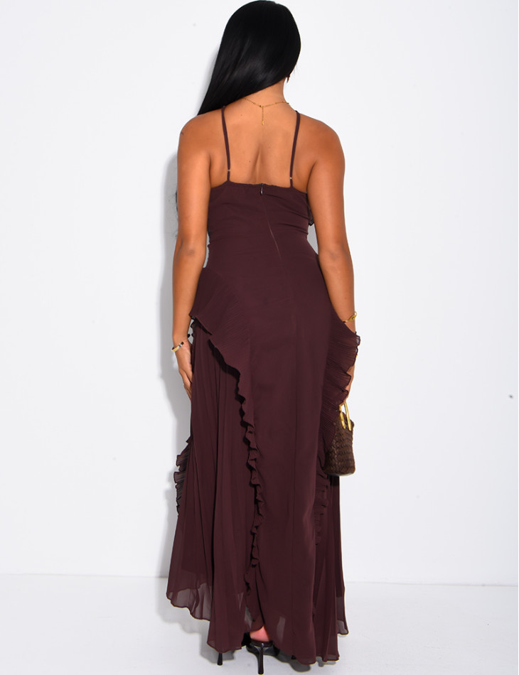 Langes, rückenfreies, plissiertes Kleid mit Volants