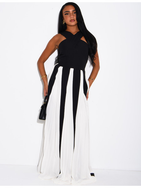 Robe longue à empiècements en voile contrastant et col croisé