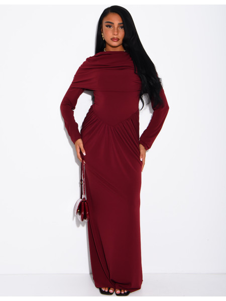 Long, draped dress with a gathered waist