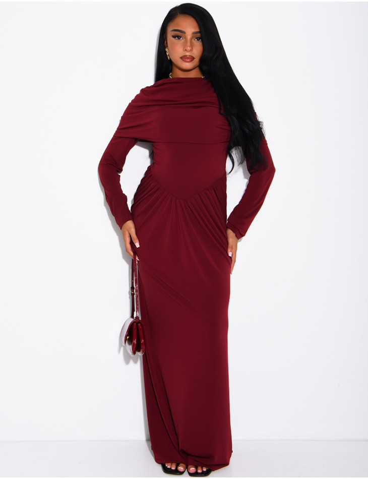 Long, draped dress with a gathered waist