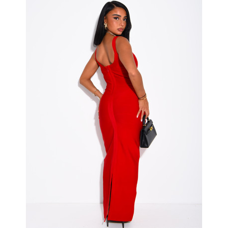 Long, figure-hugging bandage dress