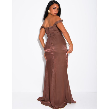 Robe longue épaules dénudées en satin irisé