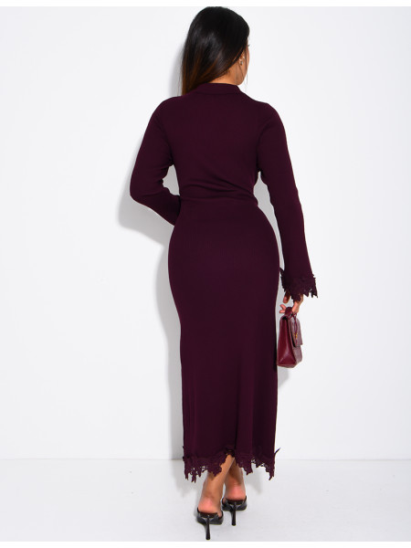 Robe pull côtelée à bordures en dentelle