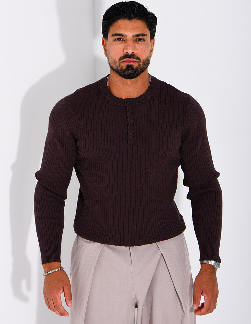 Pull homme à bouttons