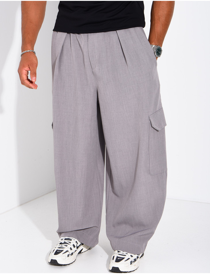 Fließende Oversize-Hose mit Cargotaschen