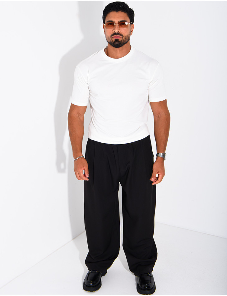 Loose-fitting balloon-style pants