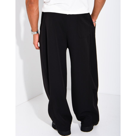 Loose-fitting balloon-style pants