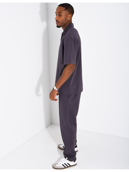 Ensemble polo zippé oversize et pantalon assorti