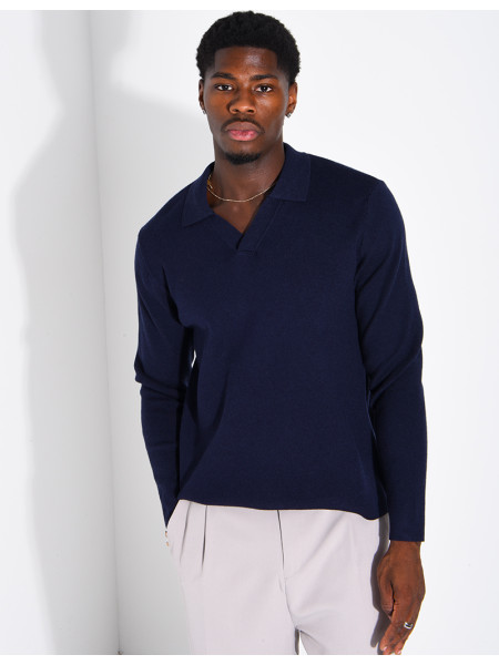 Soft-knit sweater with a polo collar