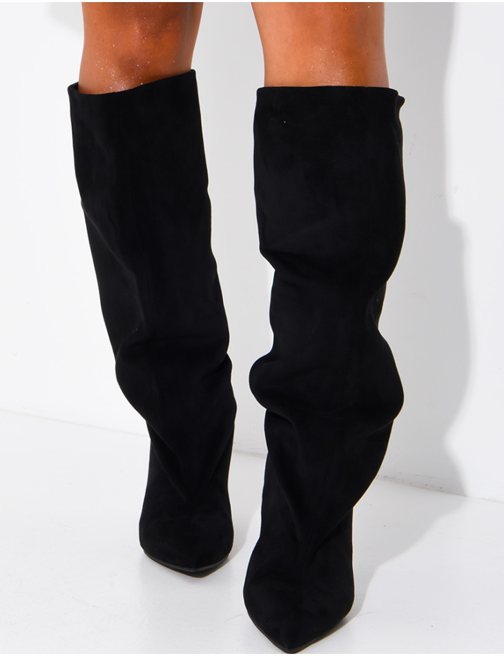 Bottes en suédine effet bouffantes