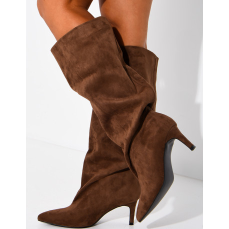Bottes en suédine effet bouffantes