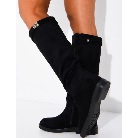 Bottes hautes effet daim à détail boucle