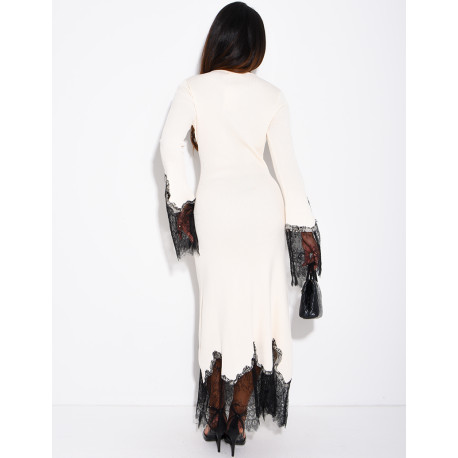 Fitted jumper dress with fine lace trim