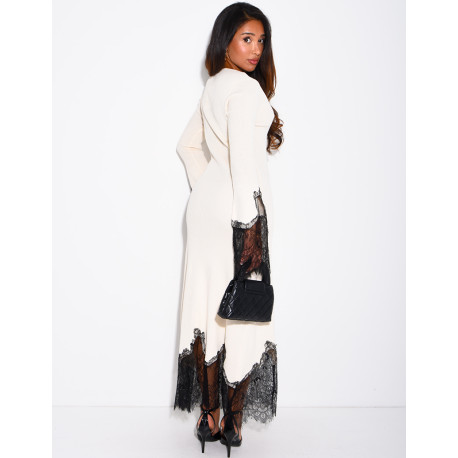 Fitted jumper dress with fine lace trim