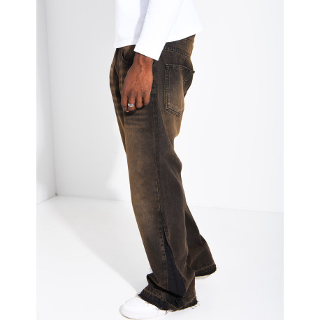 Men's regular-fit jeans with a brown wash