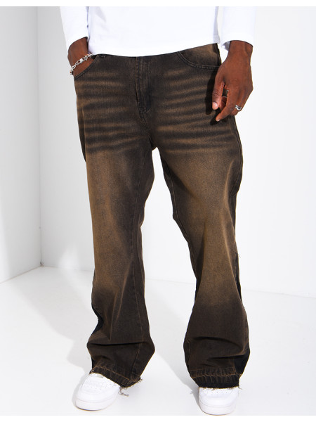 Men's regular-fit jeans with a brown wash