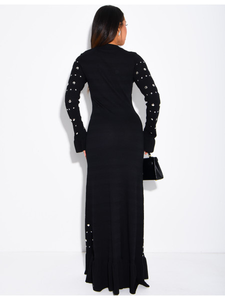 Long dress with round metal rivets