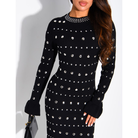 Long dress with round metal rivets