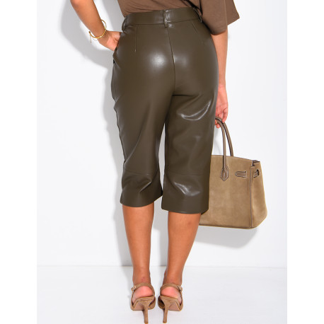 Faux leather capri shorts