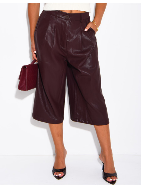 Long faux leather Bermuda shorts