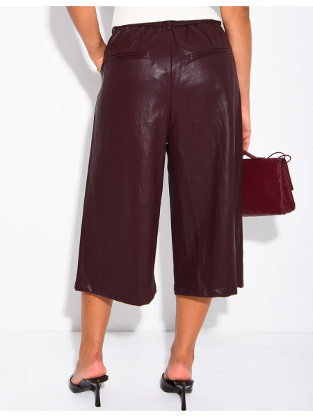 Long faux leather Bermuda shorts