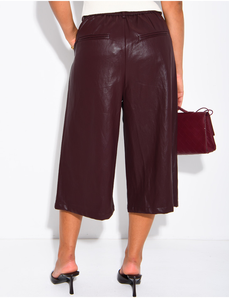 Long faux leather Bermuda shorts