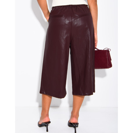 Long faux leather Bermuda shorts