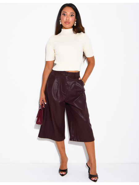 Long faux leather Bermuda shorts