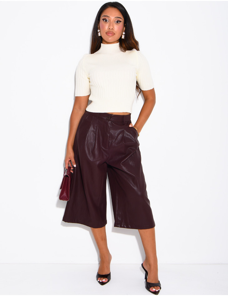 Long faux leather Bermuda shorts
