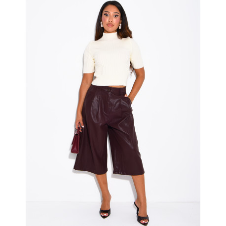 Long faux leather Bermuda shorts
